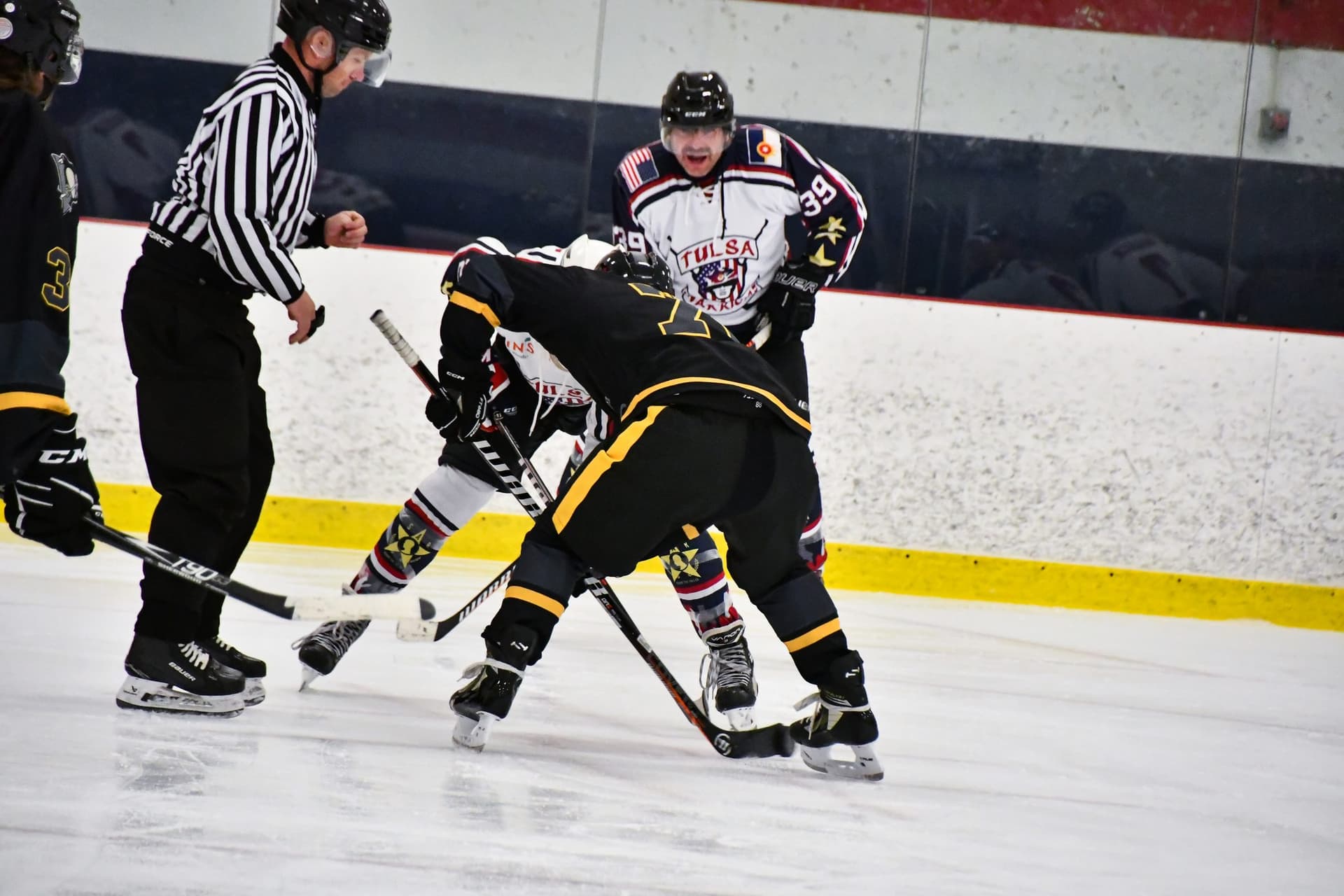 hendrickson-2025-game-3-vs-tulsa-black thumbnail 32
