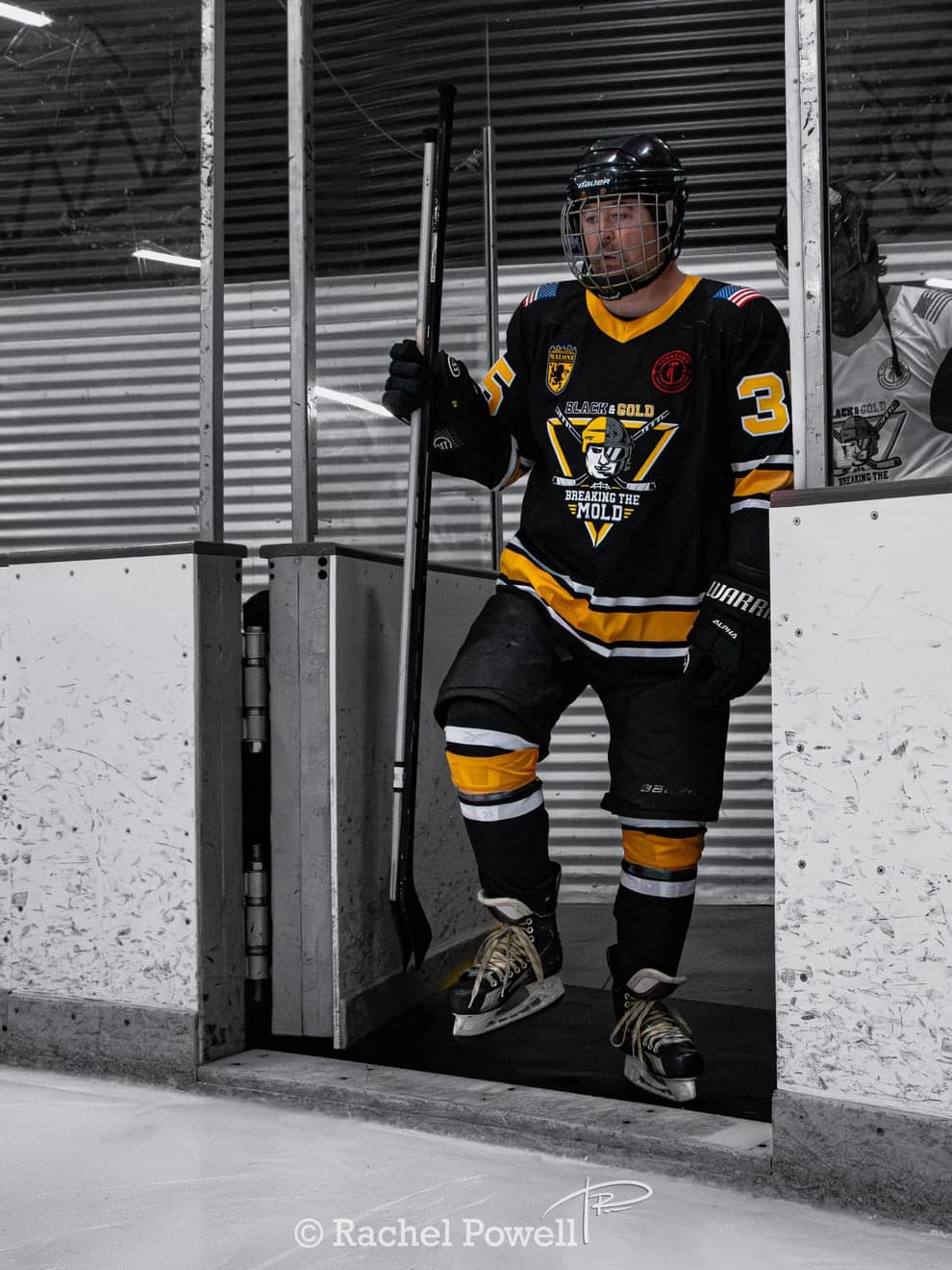 mff-black-and-gold-2026 thumbnail 426