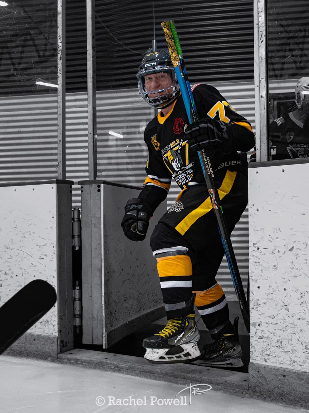 mff-black-and-gold-2026 thumbnail 429