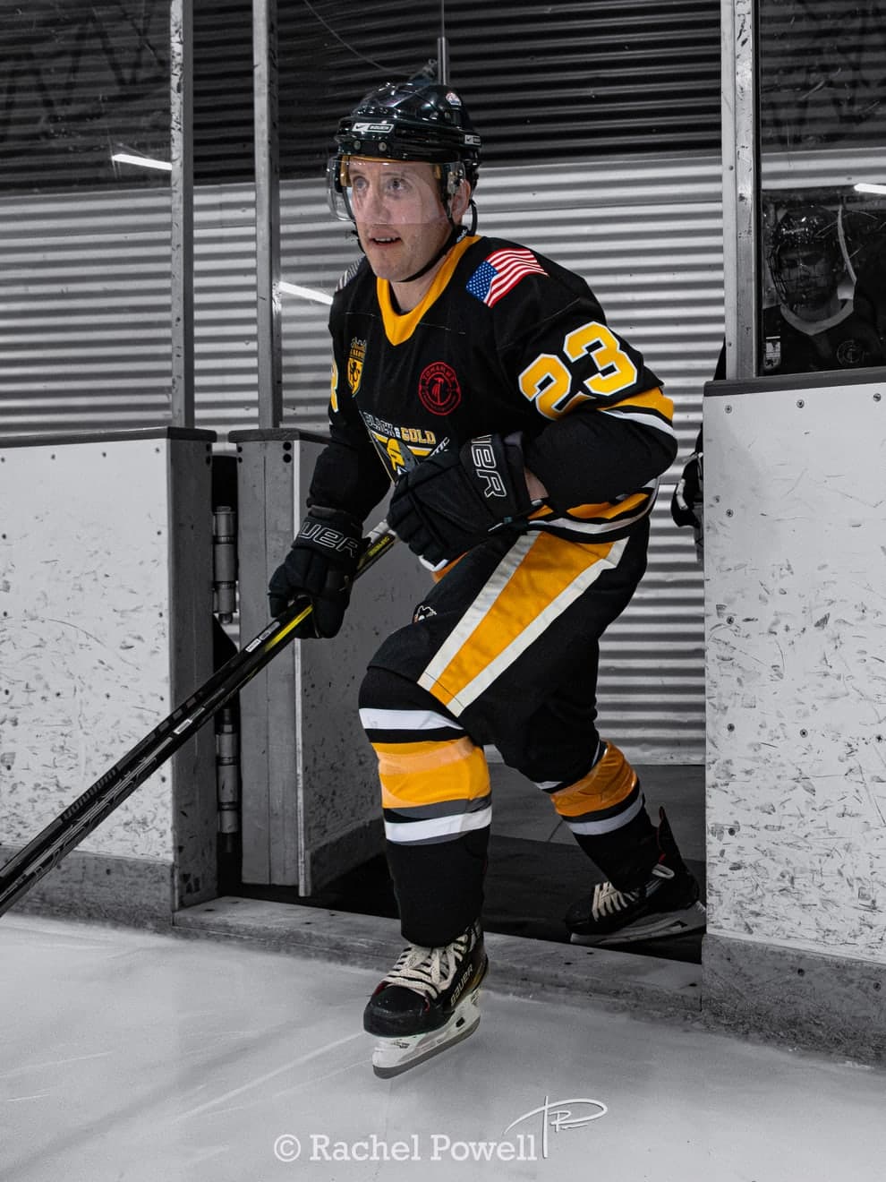 mff-black-and-gold-2026 thumbnail 433